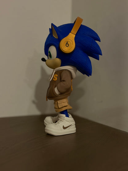 Sonic -Street style